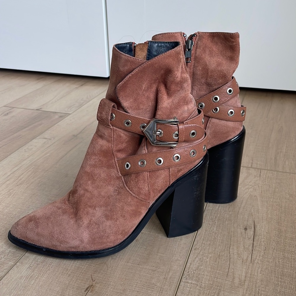 Suede Boots by Sol Sana